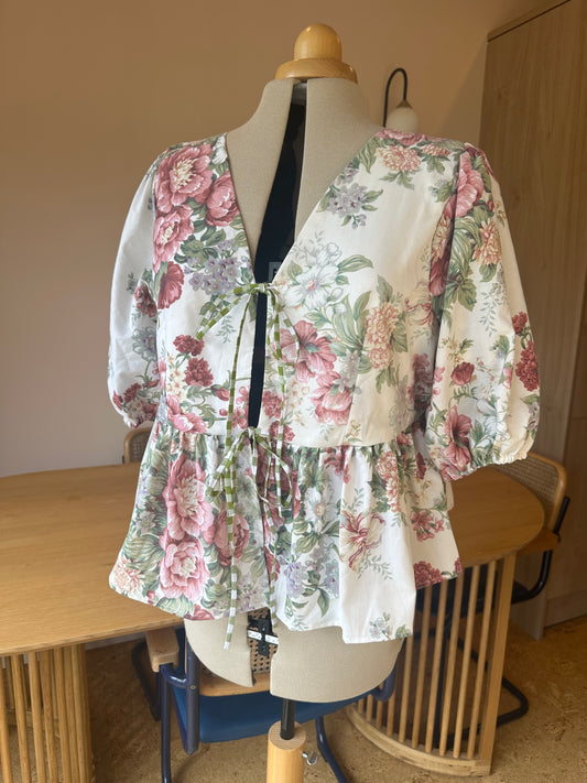 SAMPLE SALE 60% off - Tie Front Top Size 4 (UK 18-20)