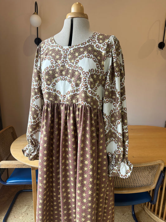 SAMPLE SALE 60% Off - Brown Mixed Floral Carrie-Ann Dress Size 2 (UK 10-12)